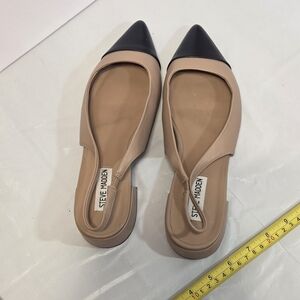 Steve Madden Nude and Black Pointed Slingback Flats